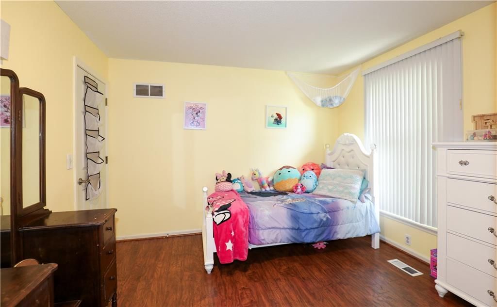 7305 Chaddy Circle — photo 8