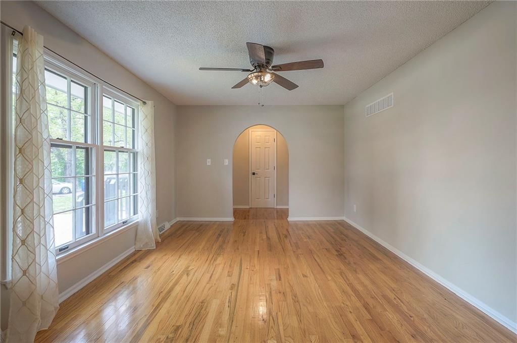 13736 Applewood Drive — photo 13