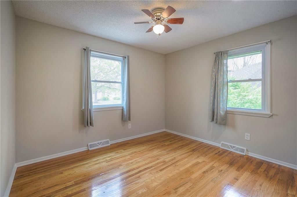 13736 Applewood Drive — photo 34