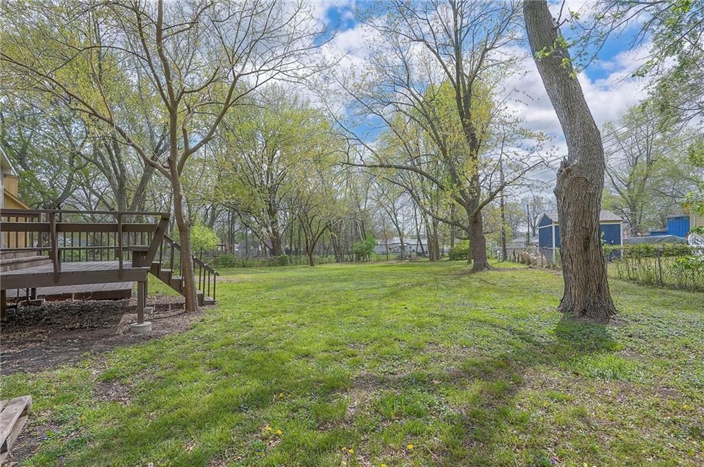 13736 Applewood Drive — photo 43