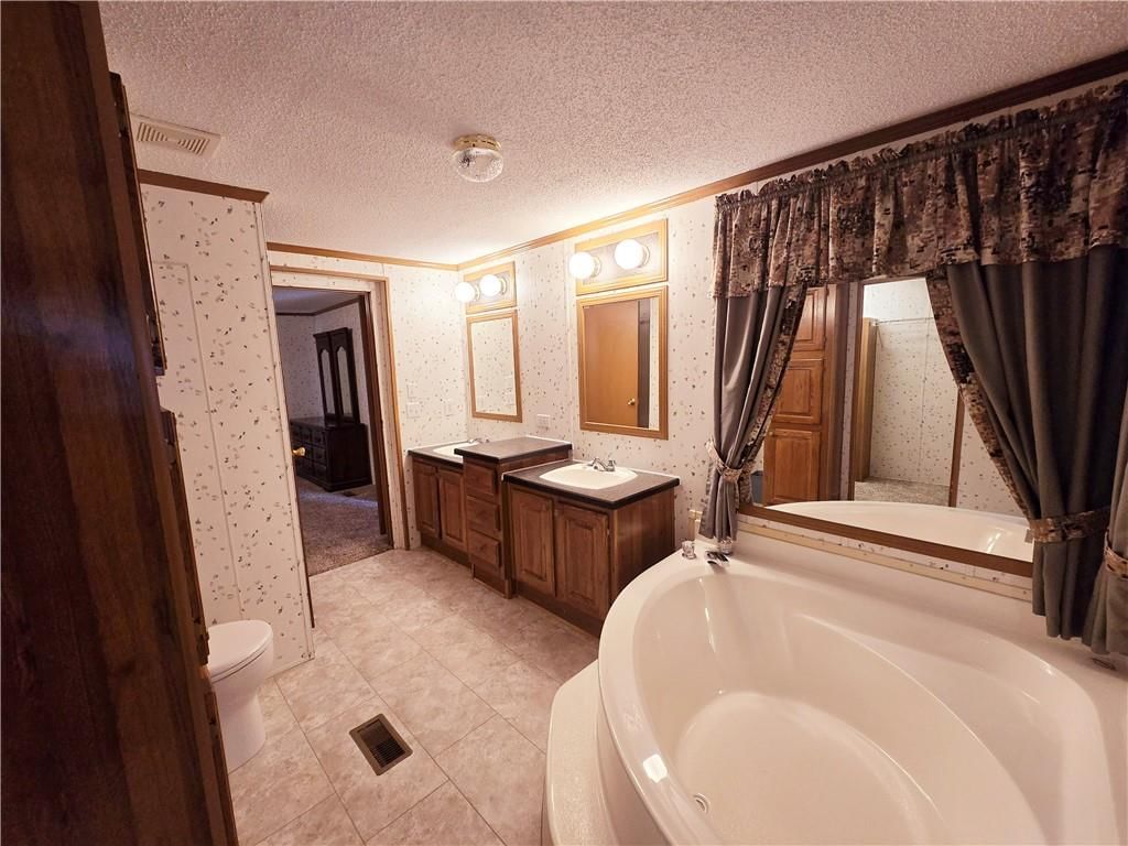104 E Prospect Street — photo 14