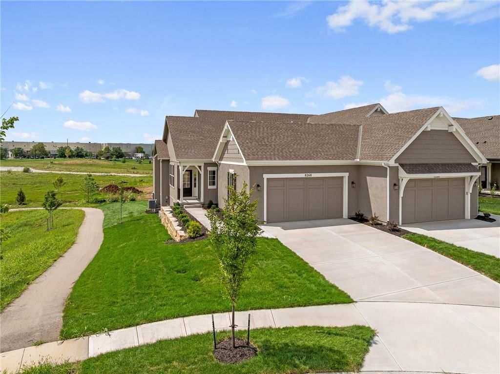 8268 Aurora Street, Lenexa, KS