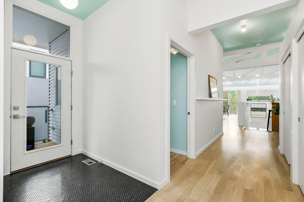 1725 Madison Avenue — photo 18