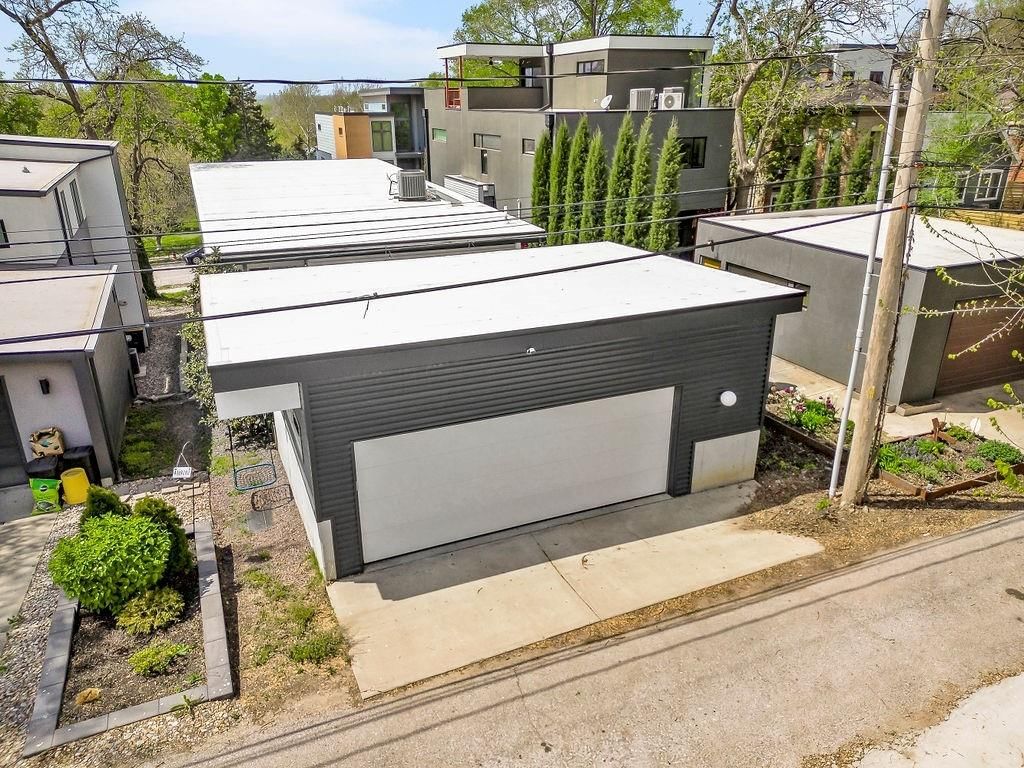 1725 Madison Avenue — photo 39
