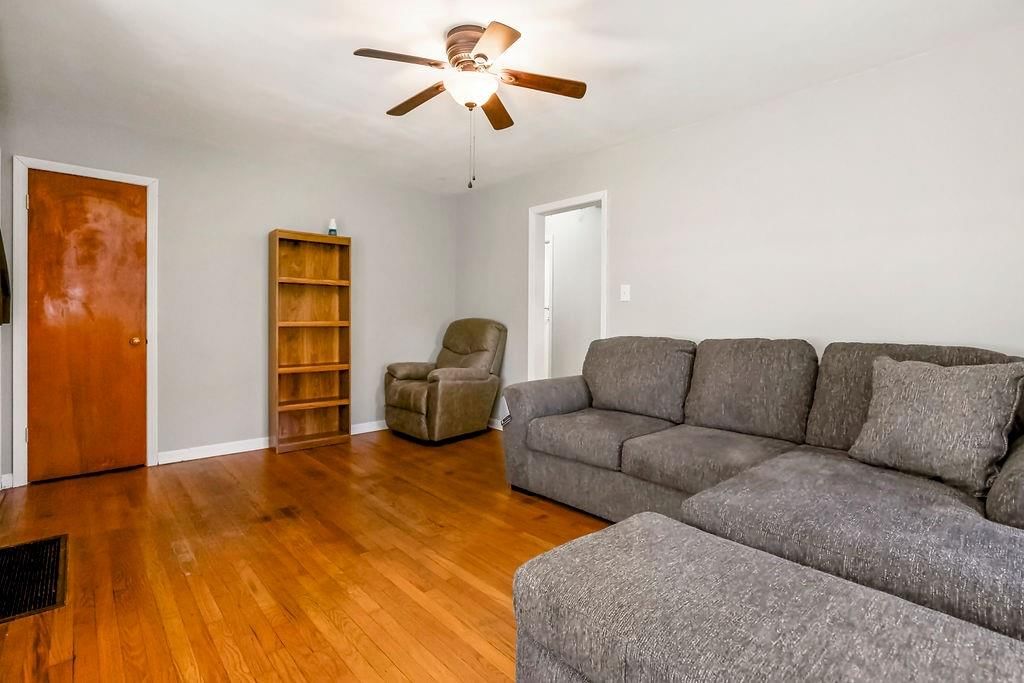 5304 Ralston Avenue — photo 3