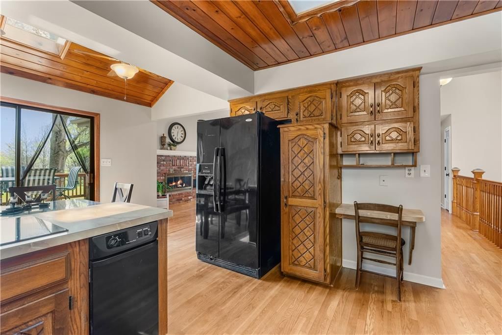 200 Williamsburg Drive — photo 17