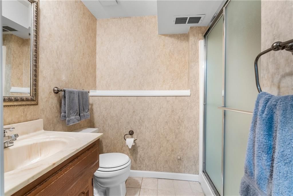 200 Williamsburg Drive — photo 31