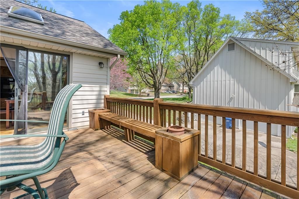 200 Williamsburg Drive — photo 35