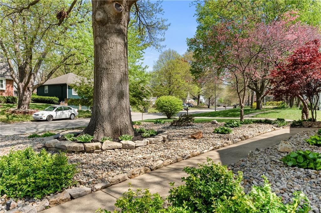 200 Williamsburg Drive — photo 9