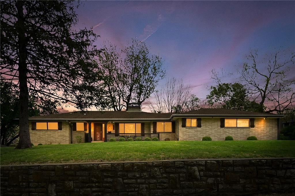 3023 S Santa Fe Road — photo 2