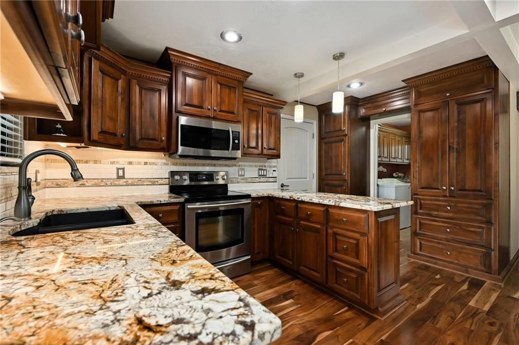 3023 S Santa Fe Road — photo 30