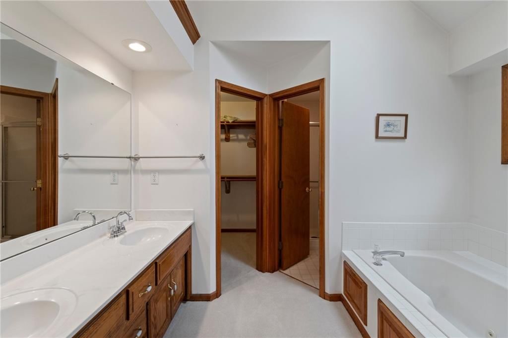 4080 Royale Court — photo 16