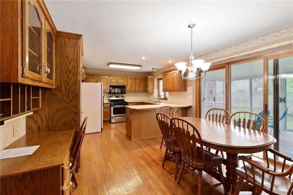 4080 Royale Court — photo 9