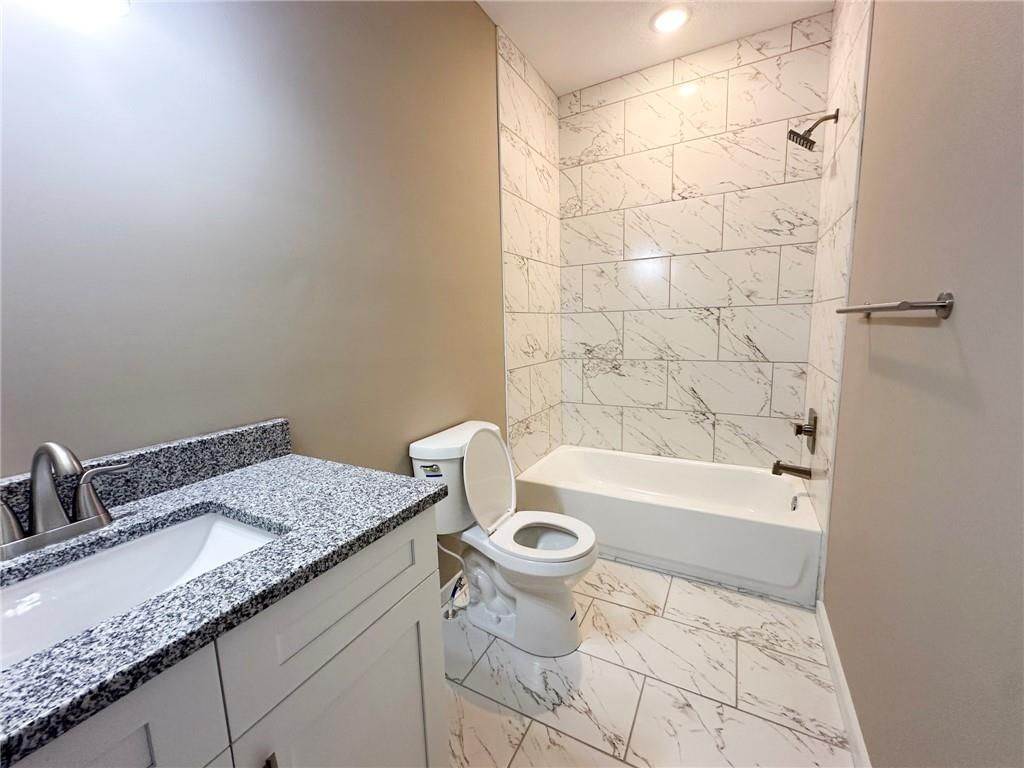 14 Cedar Street — photo 15