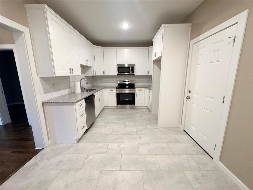 14 Cedar Street — photo 17