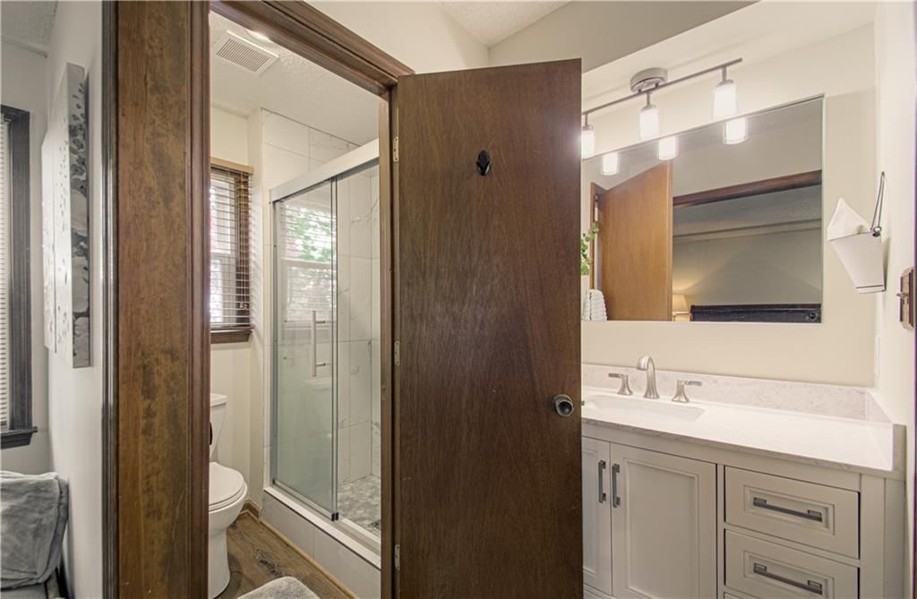 9328 Alden Street — photo 18