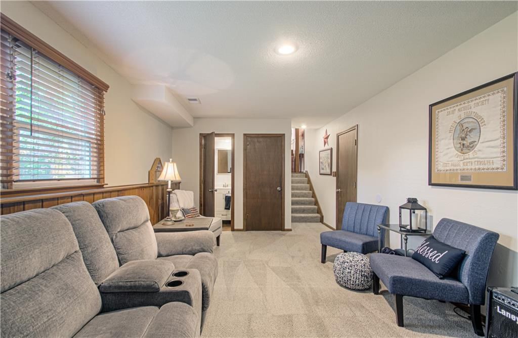 9328 Alden Street — photo 28