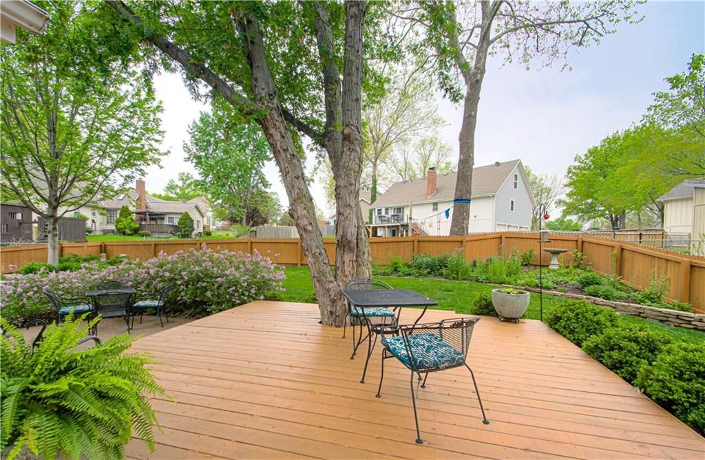9328 Alden Street — photo 32