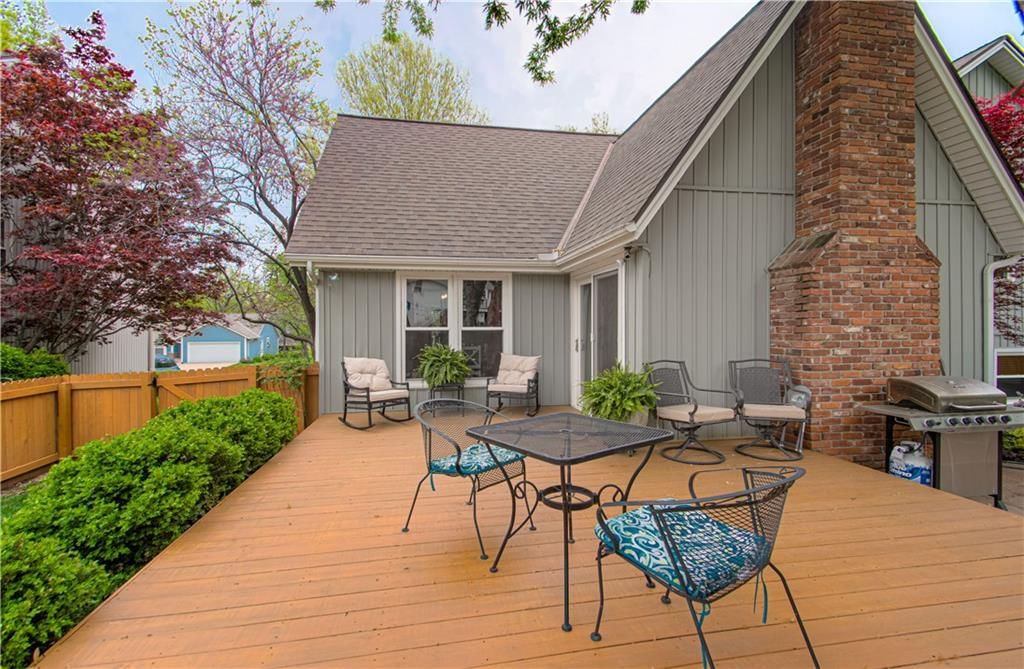 9328 Alden Street — photo 33
