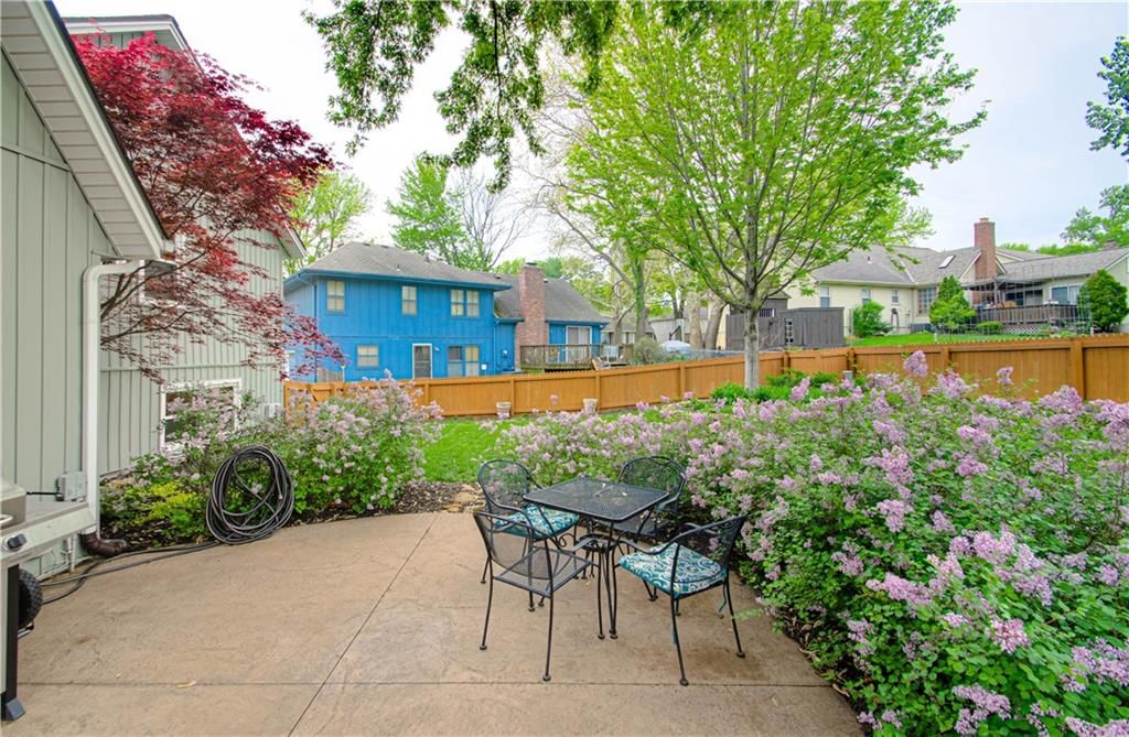 9328 Alden Street — photo 34