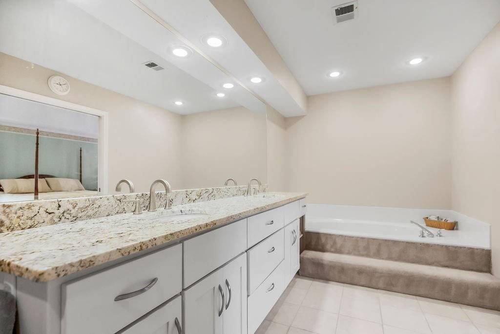 6113 NW 77th Street — photo 21
