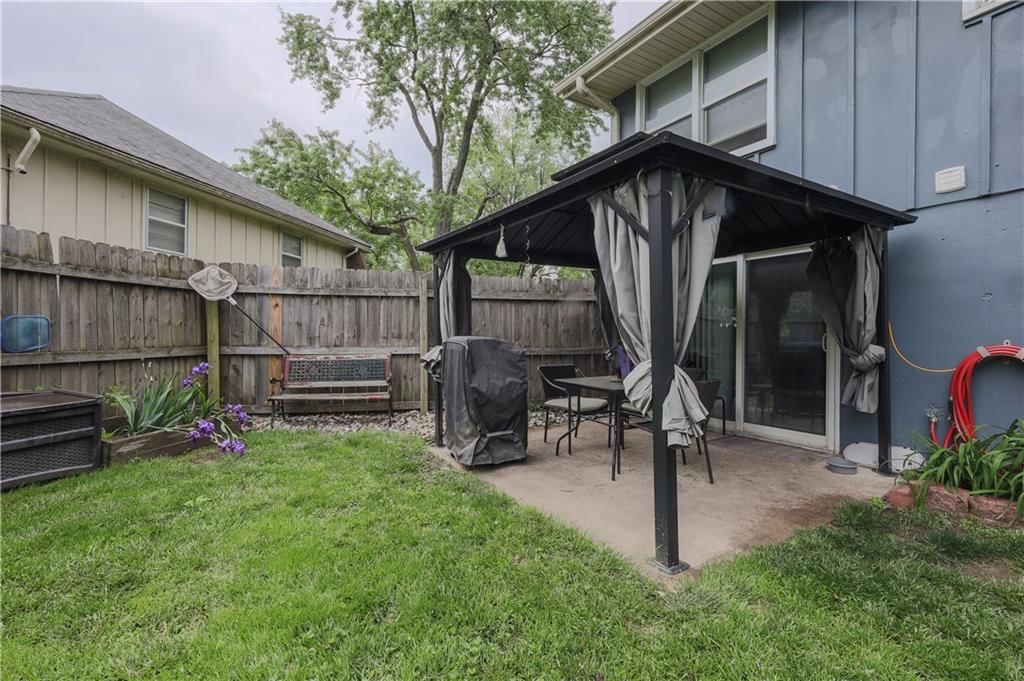 211 SE Brentwood Drive — photo 6
