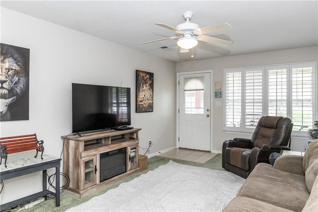 3919 S Willis Avenue — photo 5