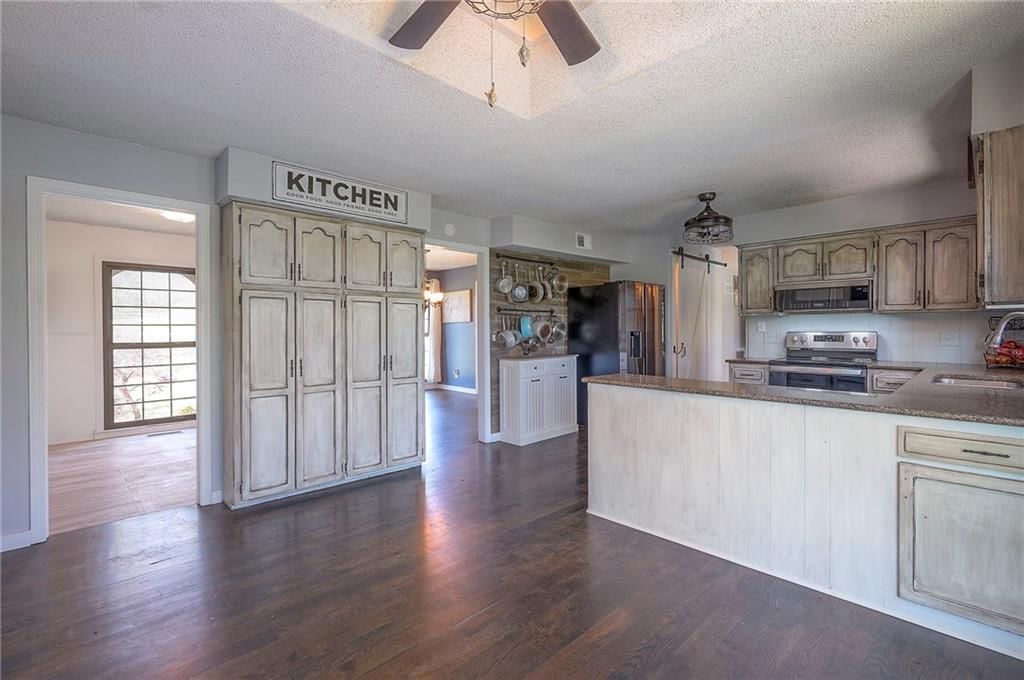 12321 Fishing River Lane — photo 12