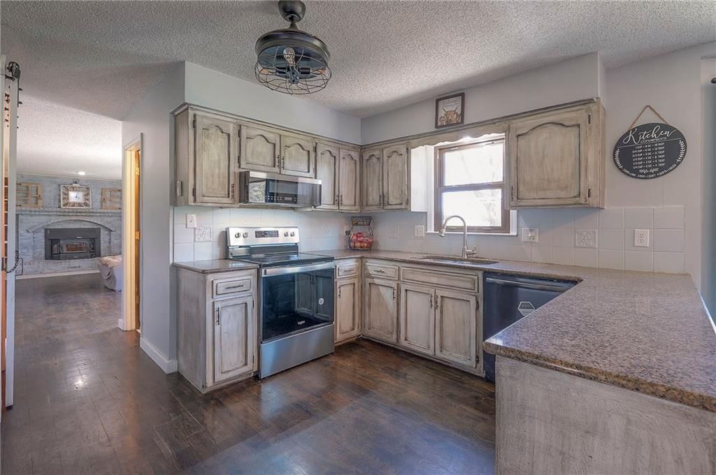 12321 Fishing River Lane — photo 13