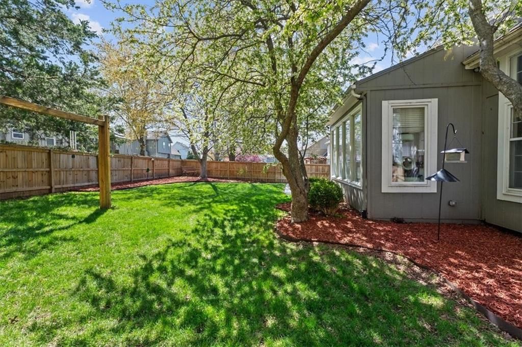 15209 Beverly Street — photo 35