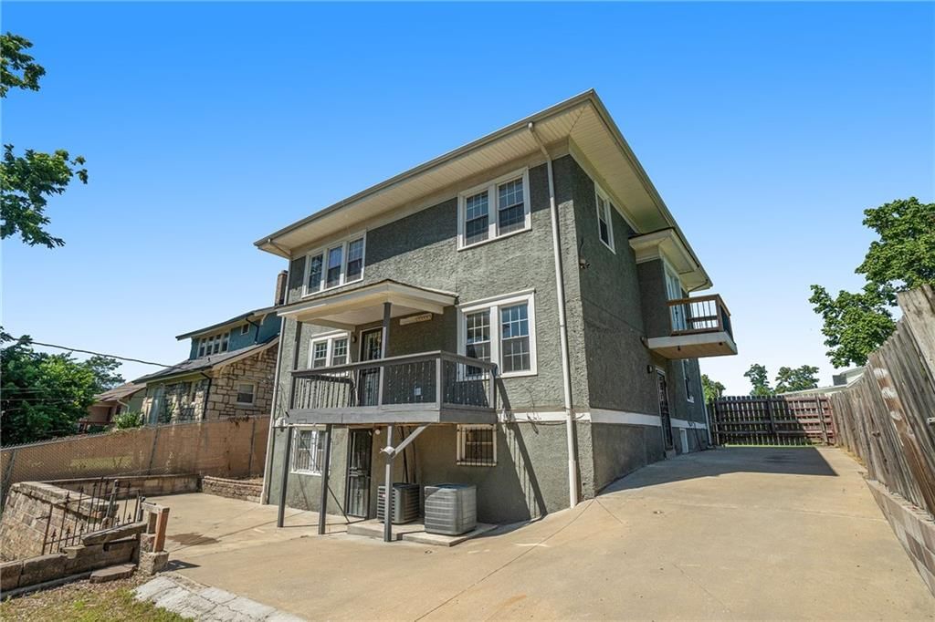 2047 N 6th Street — photo 29