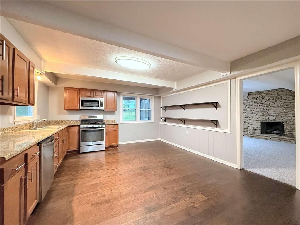 8716 Woodward Street — photo 8