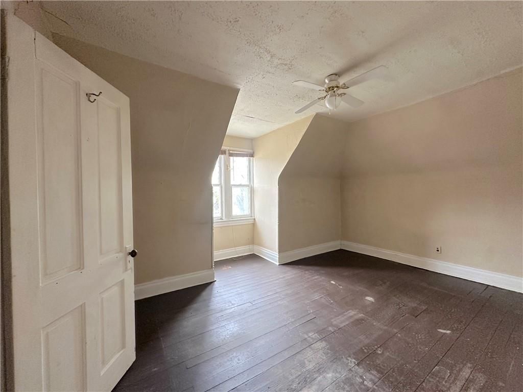 2427 Saint Joseph Avenue — photo 14