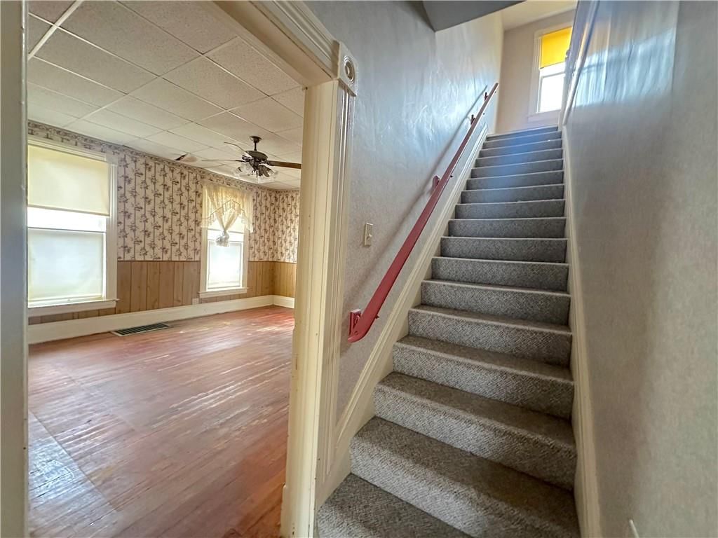 2427 Saint Joseph Avenue — photo 10