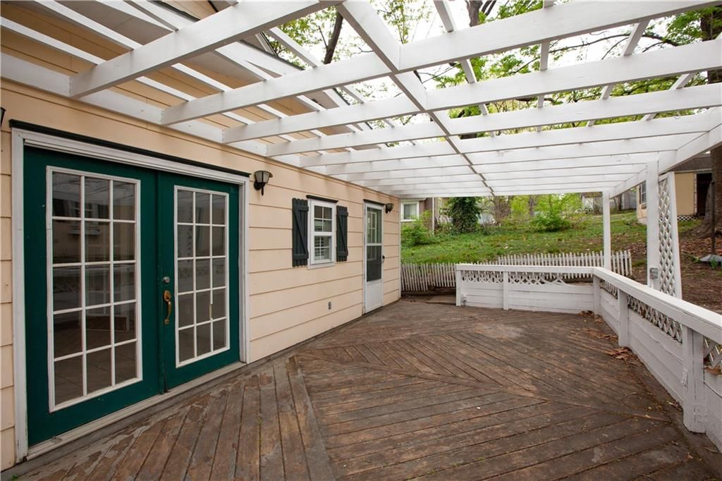 2704 Doniphan Avenue — photo 28
