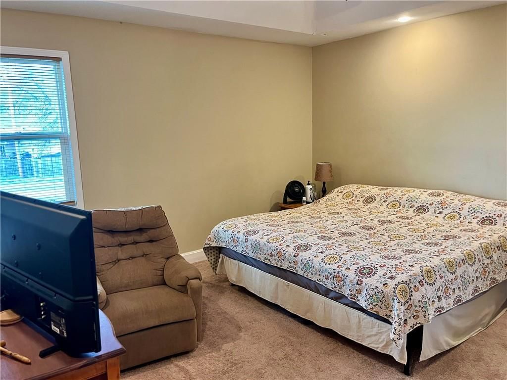 524 OXFORD Court — photo 26