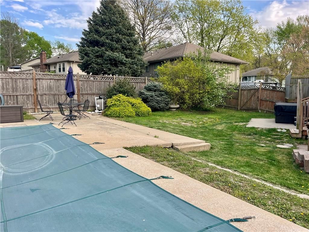 524 OXFORD Court — photo 30