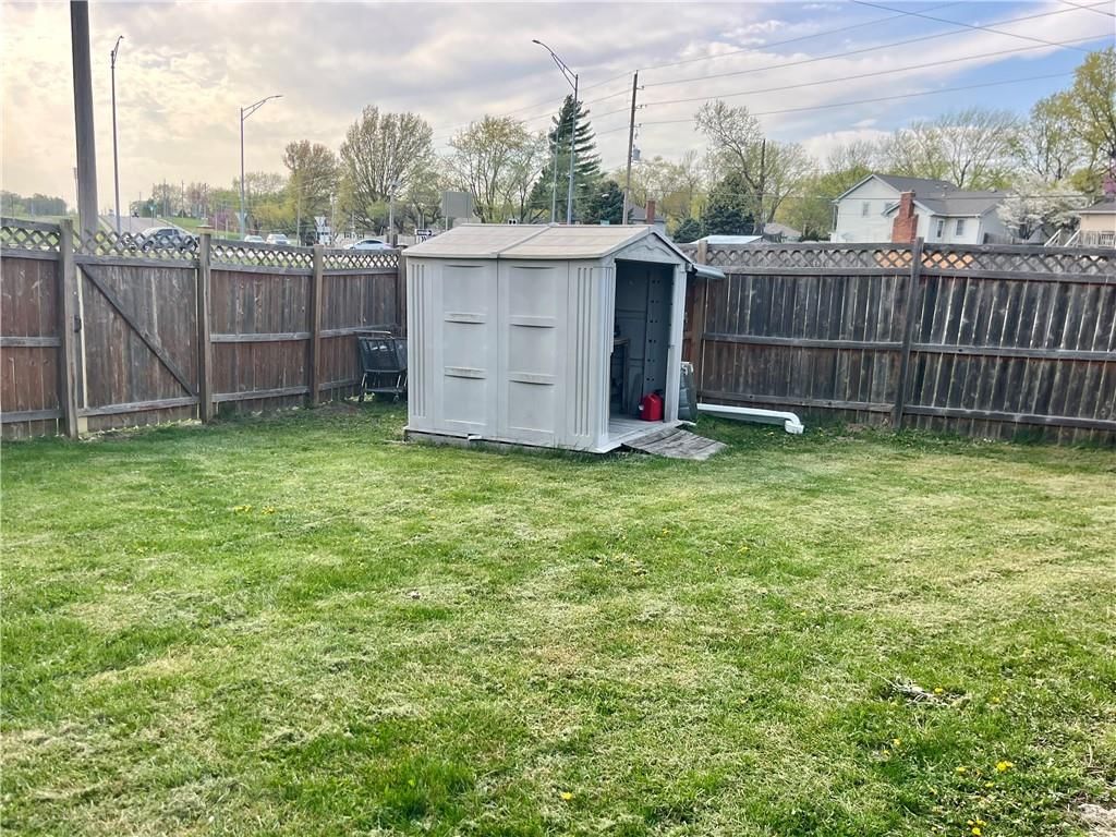 524 OXFORD Court — photo 32