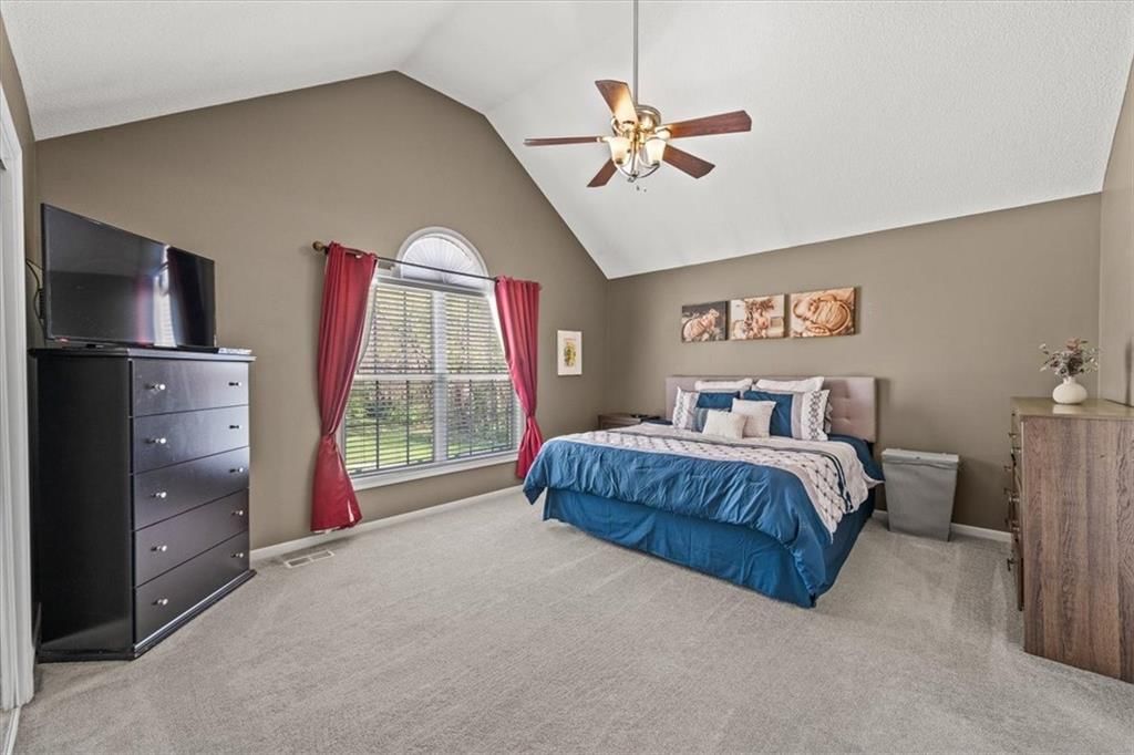 7712 N Nodaway Avenue — photo 12