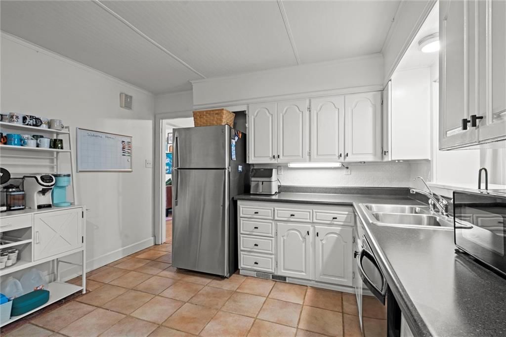 5624 Barkley Street — photo 13