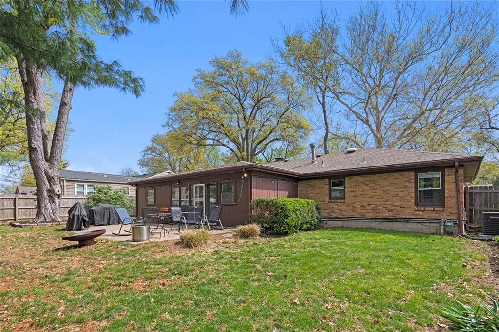 5624 Barkley Street — photo 28
