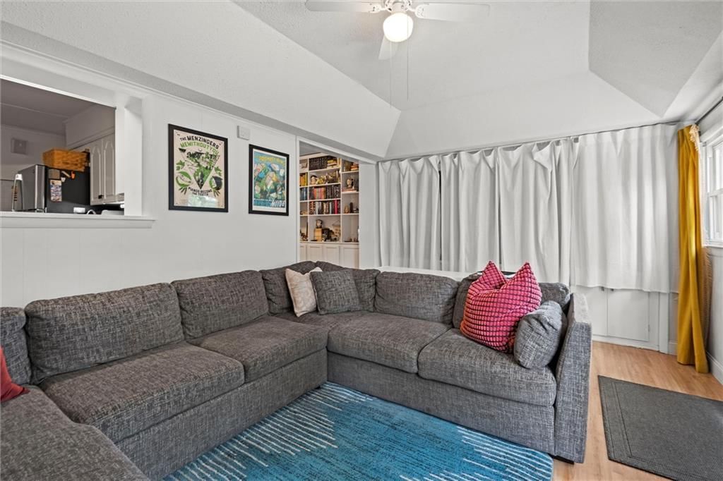 5624 Barkley Street — photo 10