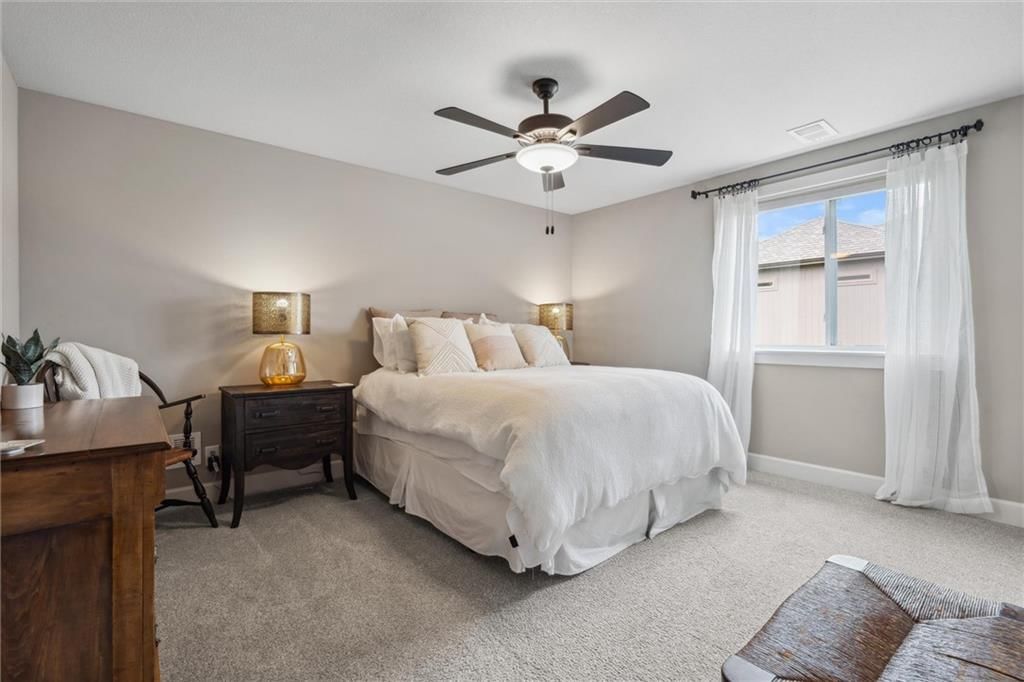 6 Black Hawk Drive — photo 24