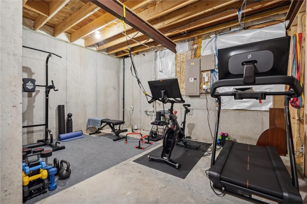 6 Black Hawk Drive — photo 38