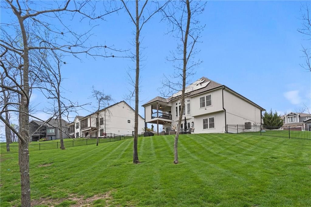 6 Black Hawk Drive — photo 44