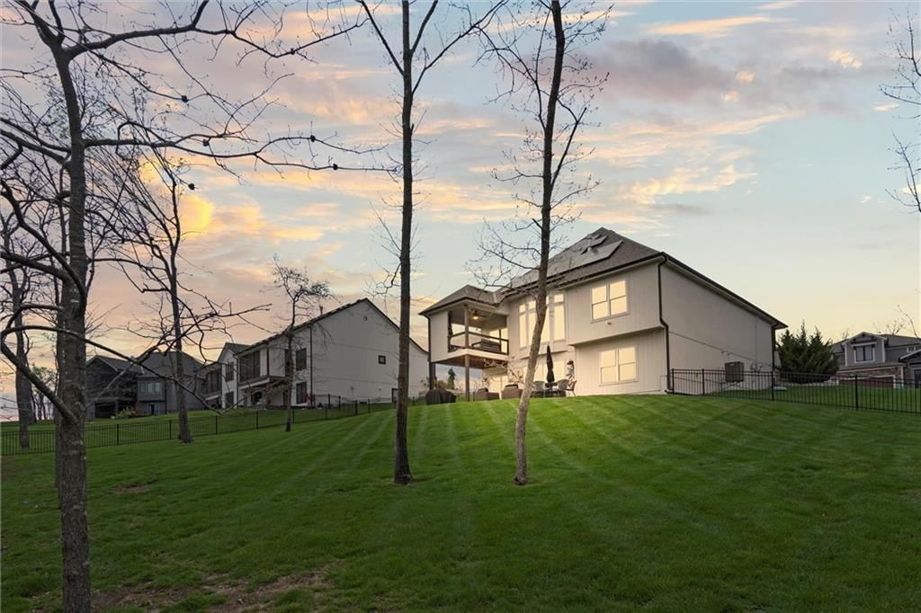 6 Black Hawk Drive — photo 45