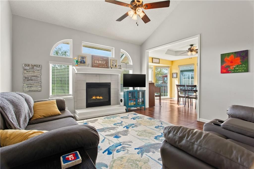 707 SW GRAYSTONE Drive — photo 8