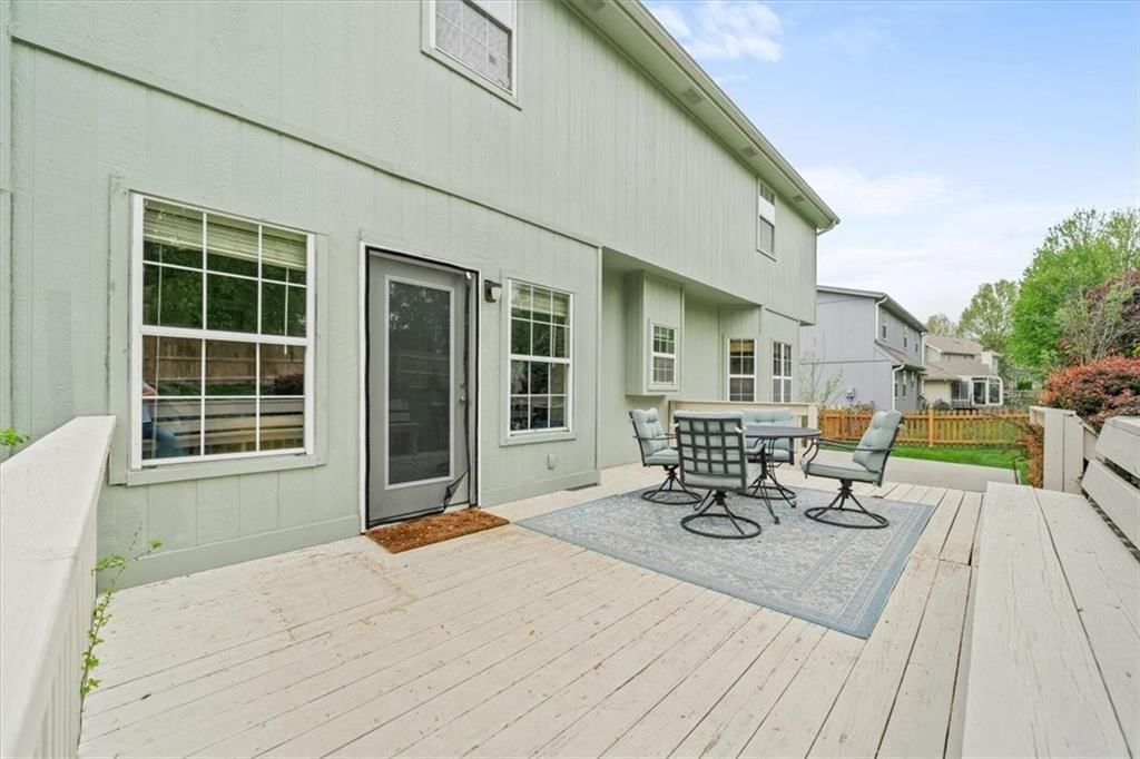 313 SE Canterbury Lane — photo 23
