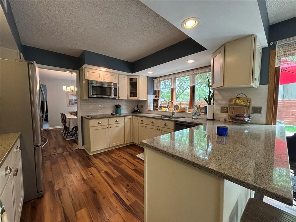 4710 Woodfield Drive — photo 17