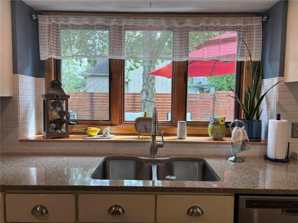 4710 Woodfield Drive — photo 19